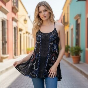 ✨️Vintage RARE! Free People Y2K 90's  Black Blue and Red Patterned Tunic!